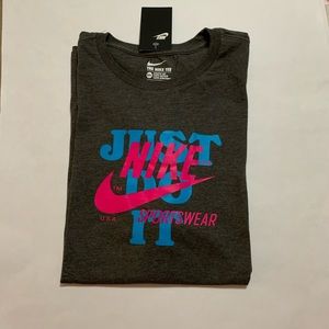 Nike Men’s T-Shirt…..SOLD